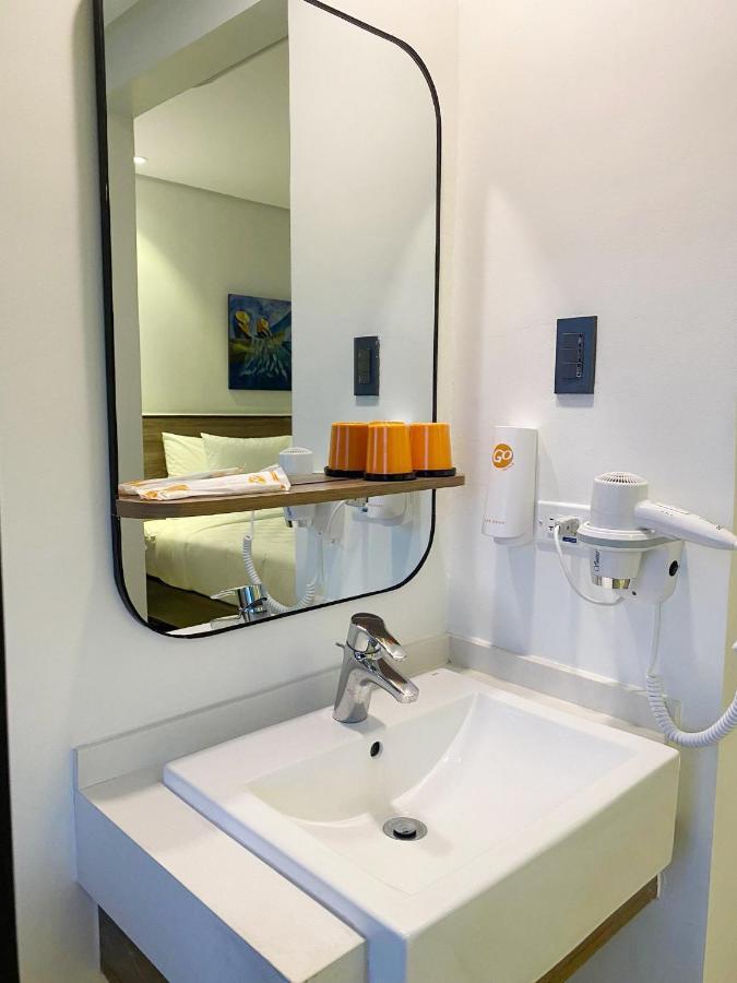 Go Hotels Plus Tuguegarao Exterior photo